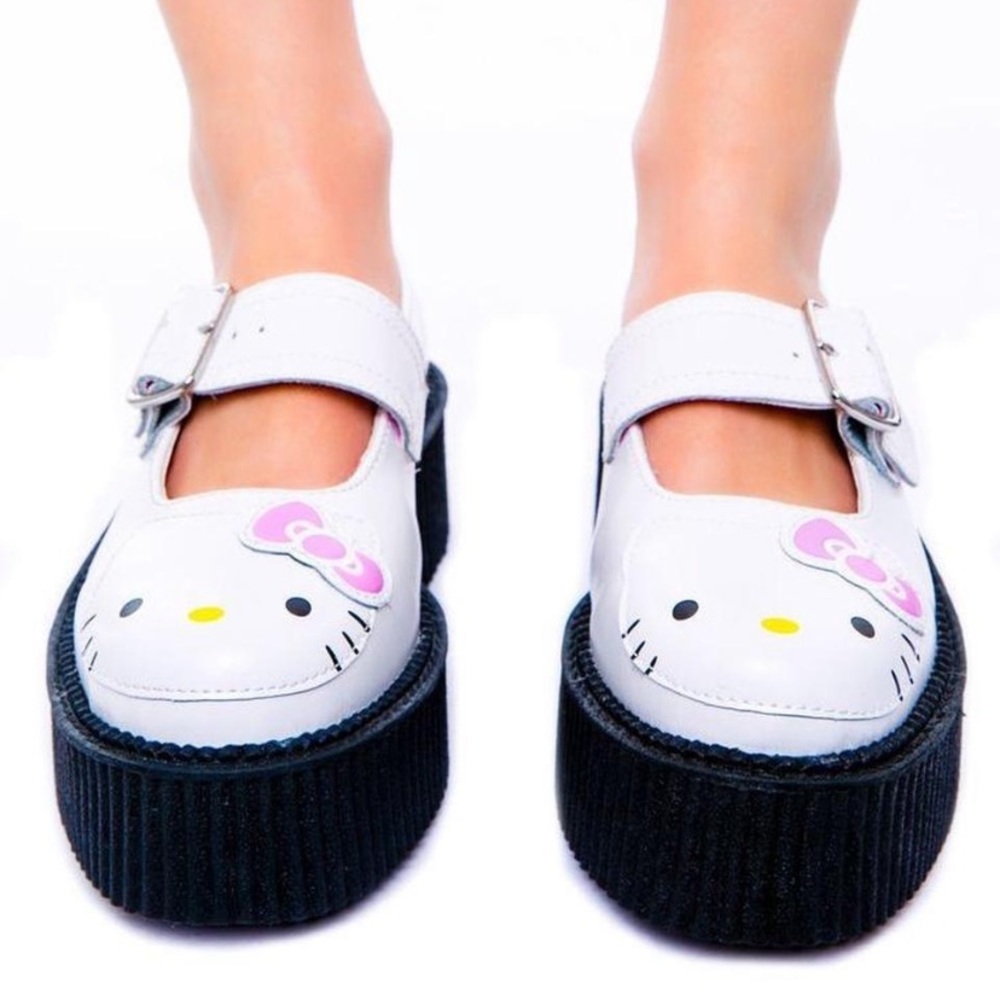 NWT TUK hello kitty mary janes in white